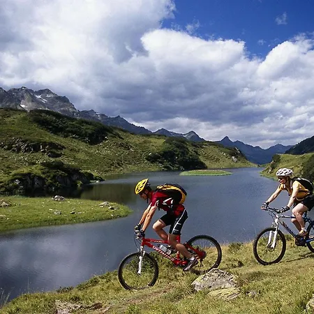 Haus Christaldo Bed & Breakfast Sankt Anton am Arlberg