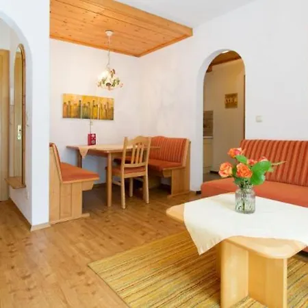 Panzió Haus Christaldo Sankt Anton am Arlberg