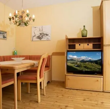 Bed and Breakfast Haus Christaldo 3*